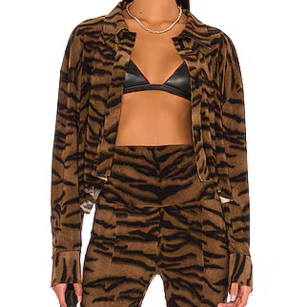 Norma Kamali x Revolve - Cropped Oversized Boyfriend NK shirt in Brown Tiger